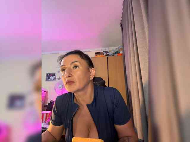 Hotangel75 webcam