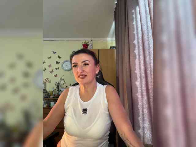 Hotangel75 webcam