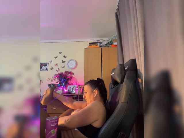 Model: Hotangel75
