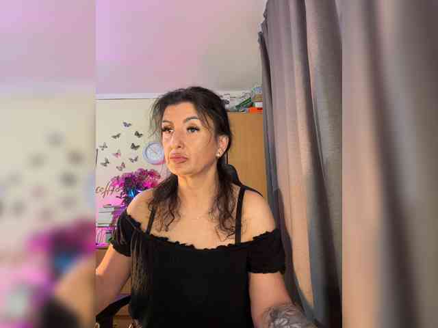 Hotangel75 webcam