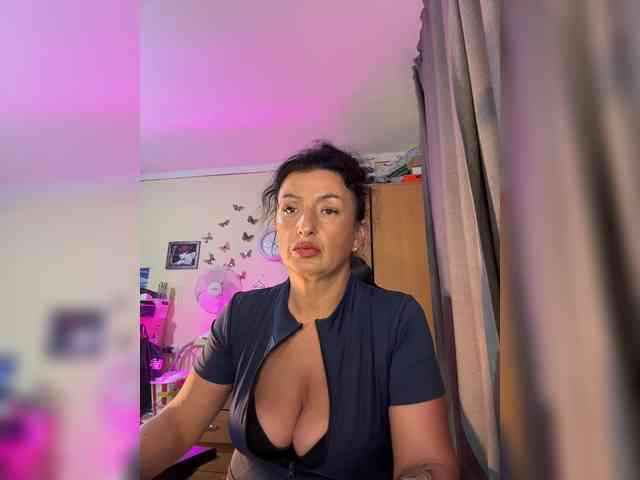 Hotangel75 webcam