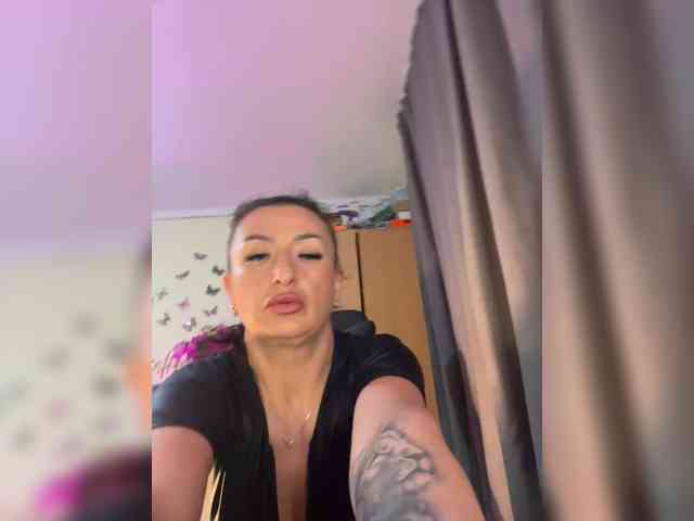 Hotangel75 webcam