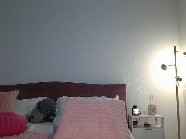 NicoleSarahX live webcam show