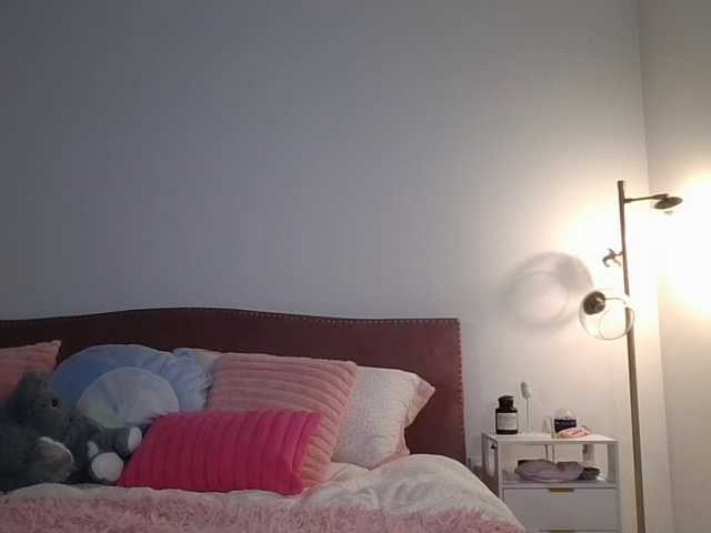 NicoleSarahX live cam
