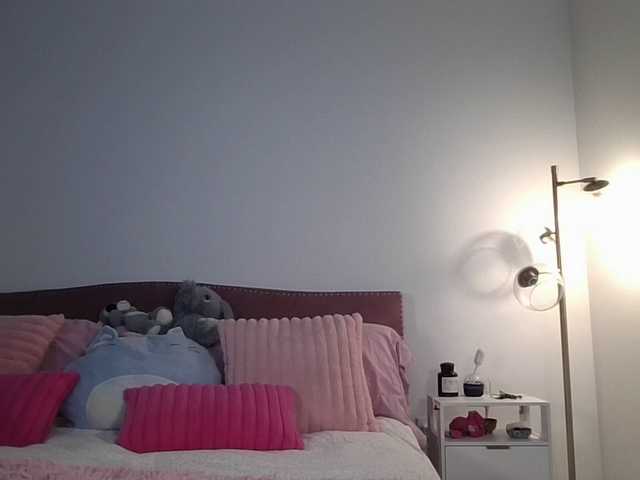 NicoleSarahX live cam on BongaCams