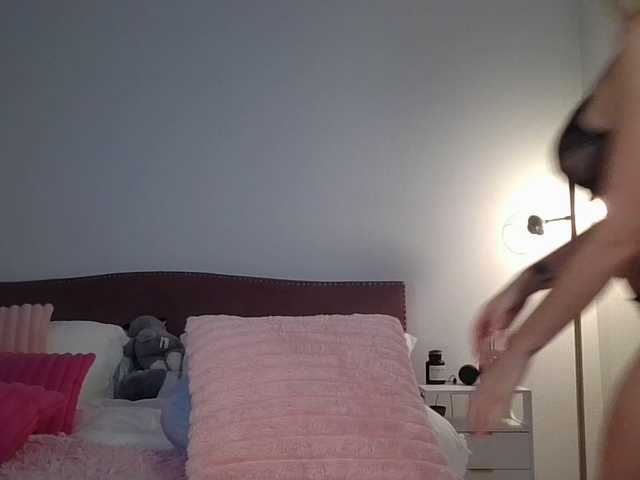 NicoleSarahX