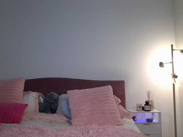 Перейти в чат NicoleSarahX