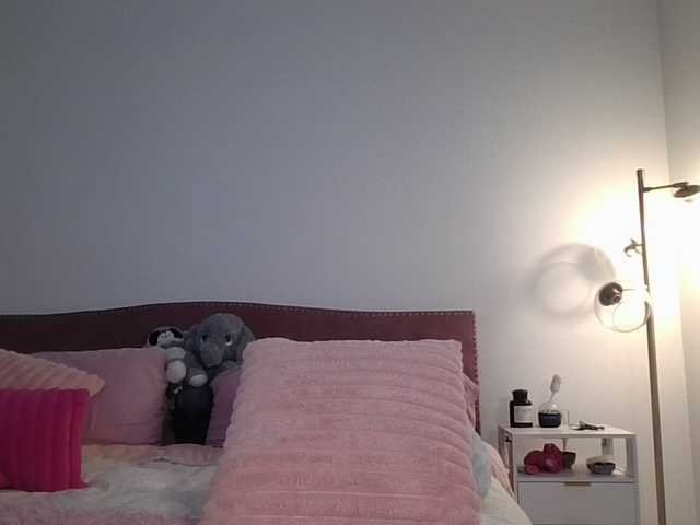 NicoleSarahX live cam