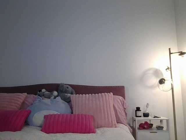 NicoleSarahX live cam on BongaCams