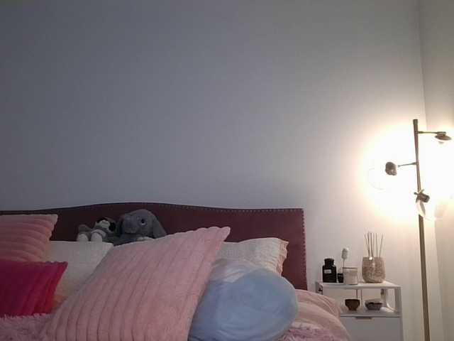 NicoleSarahX live cam on BongaCams