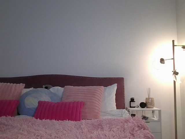 NicoleSarahX live webcam show