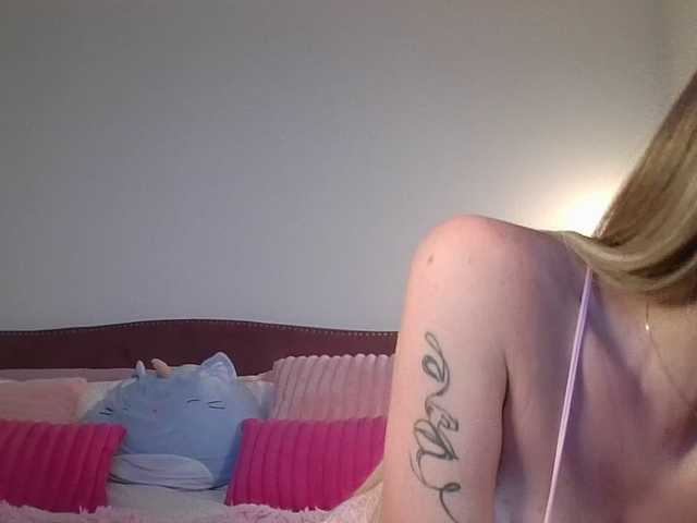 go to chat with NicoleSarahX