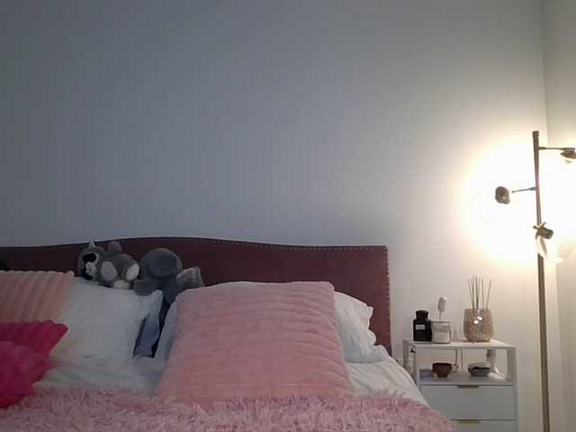 NicoleSarahX live cam on BongaCams