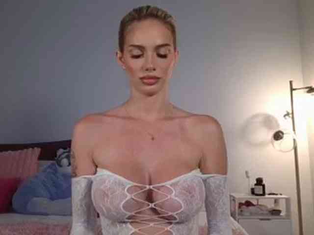 NicoleSarahX
