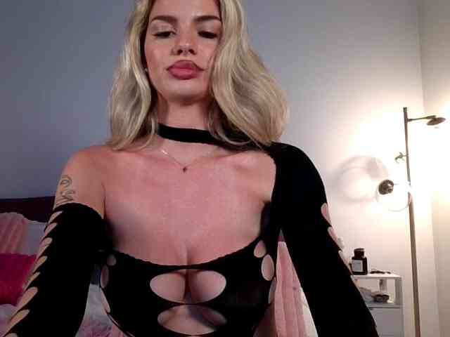 NicoleSarahX