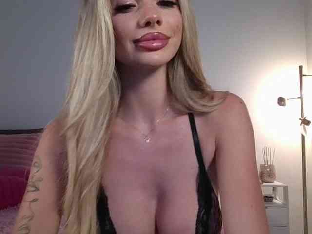 NicoleSarahX