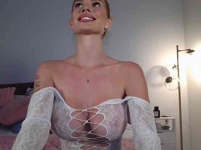 NicoleSarahX