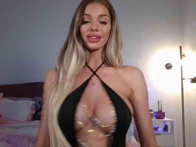 NicoleSarahX