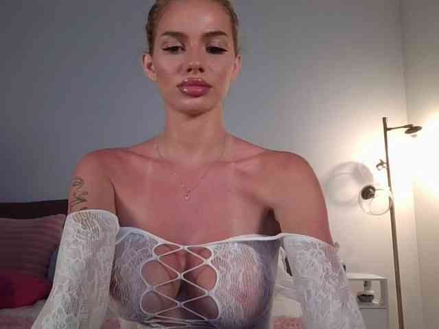 NicoleSarahX