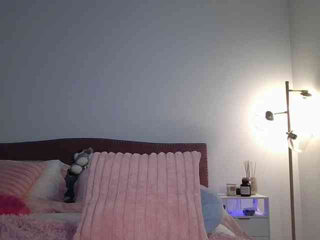 NicoleSarahX webcam