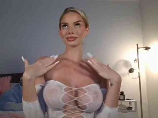 NicoleSarahX