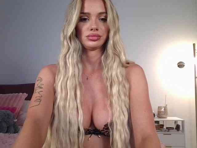 NicoleSarahX