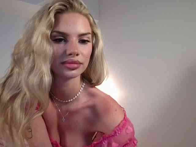 nicolesarahx's live room