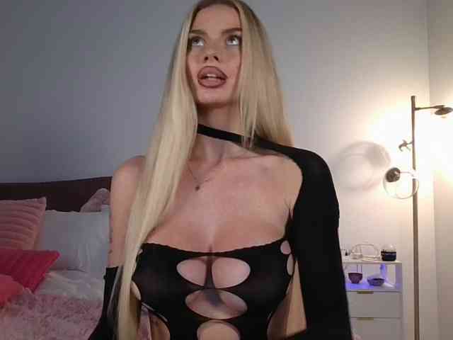 NicoleSarahX