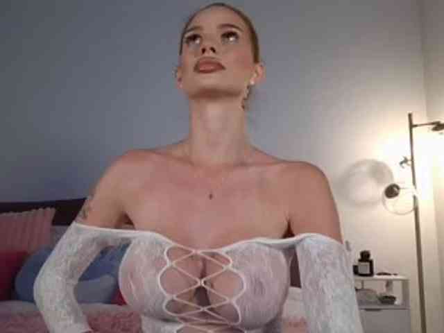 NicoleSarahX