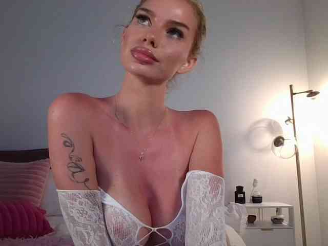 NicoleSarahX