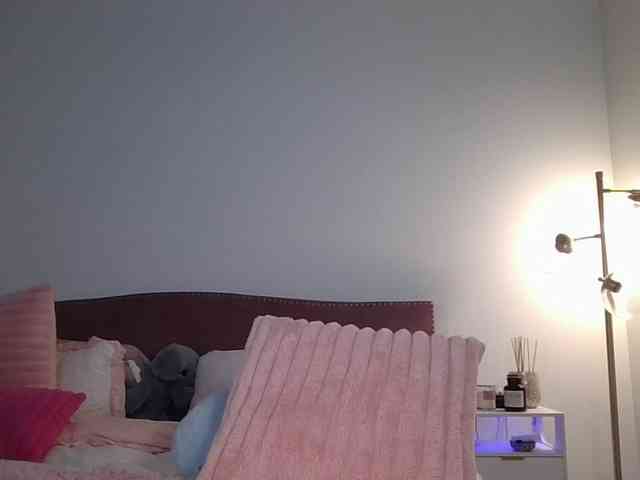 NicoleSarahX webcam