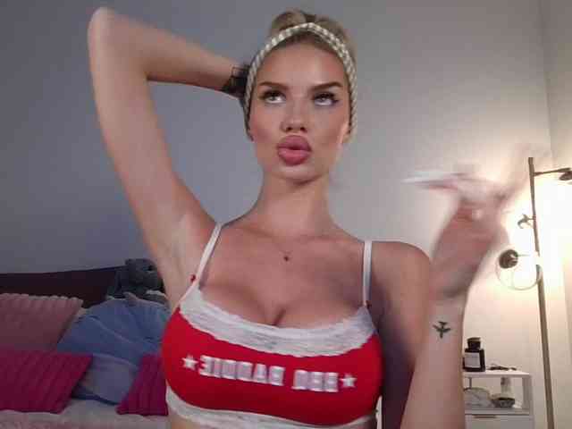 NicoleSarahX