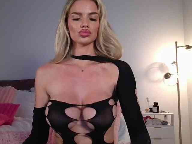 NicoleSarahX