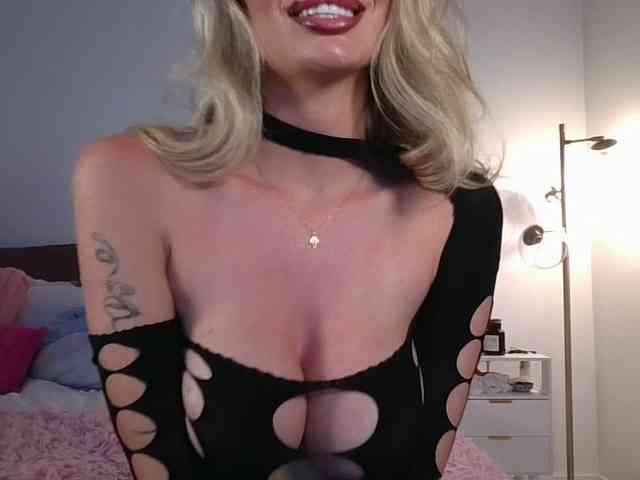 NicoleSarahX - Girl 