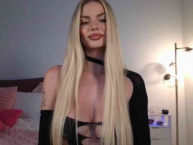 NicoleSarahX