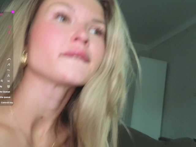 Masha-Masha live cam on BongaCams