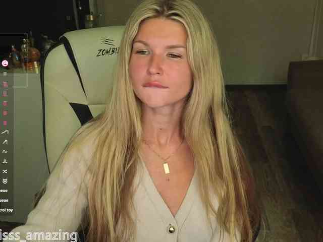 Masha-Masha Live Webcam on BongaCams