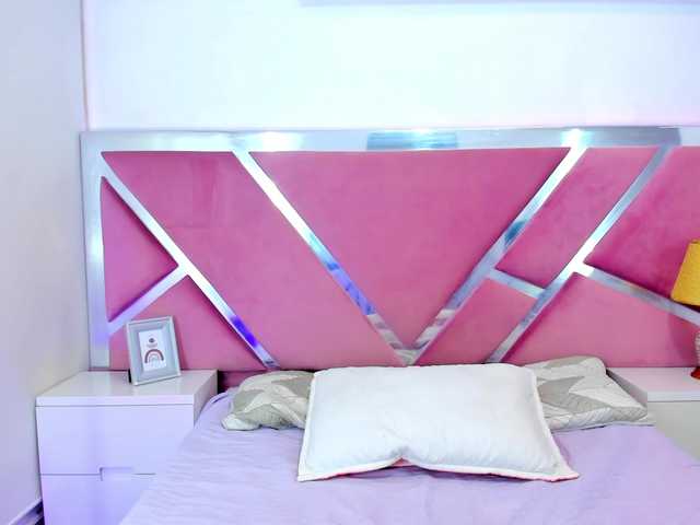 NinnaVous live cam on BongaCams
