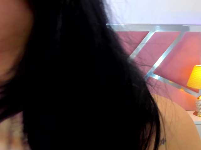 NinnaVous live cam on BongaCams