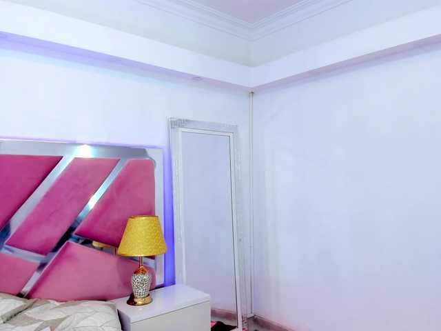 NinnaVous live cam on BongaCams
