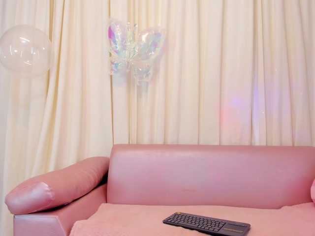 NinnaVous live cam on BongaCams
