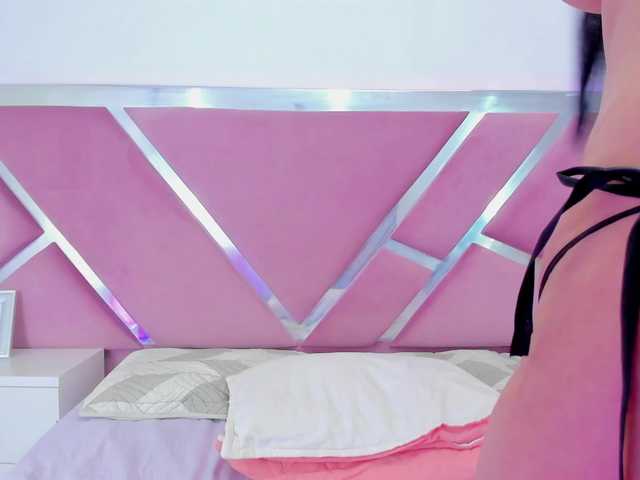 NinnaVous live cam on BongaCams