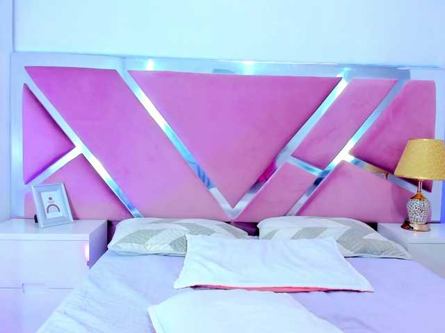NinnaVous live cam on BongaCams