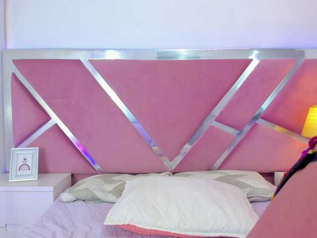 NinnaVous live cam on BongaCams