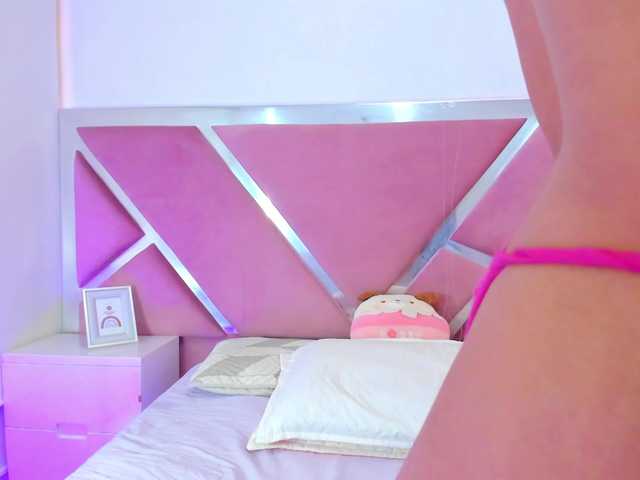 NinnaVous live cam on BongaCams