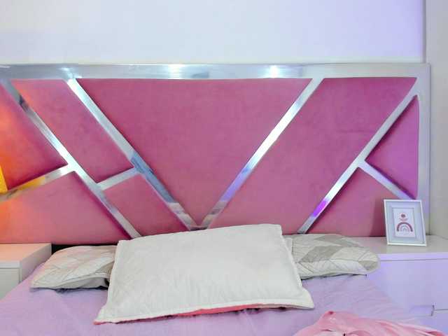 NinnaVous live cam on BongaCams