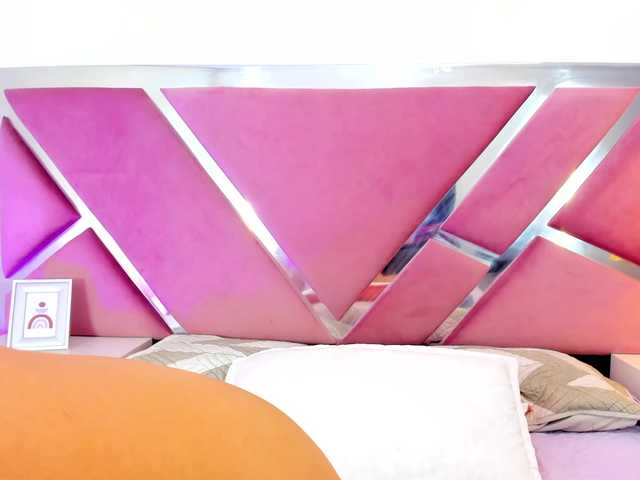 NinnaVous live cam on BongaCams