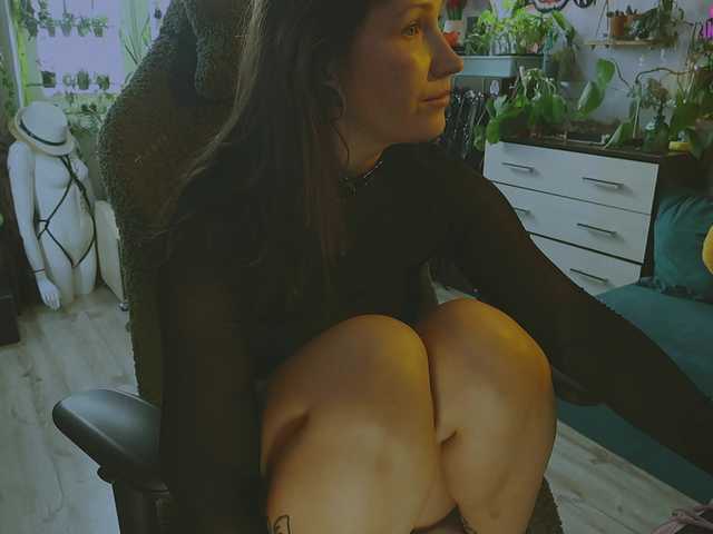 DeadButterfly live cam on BongaCams