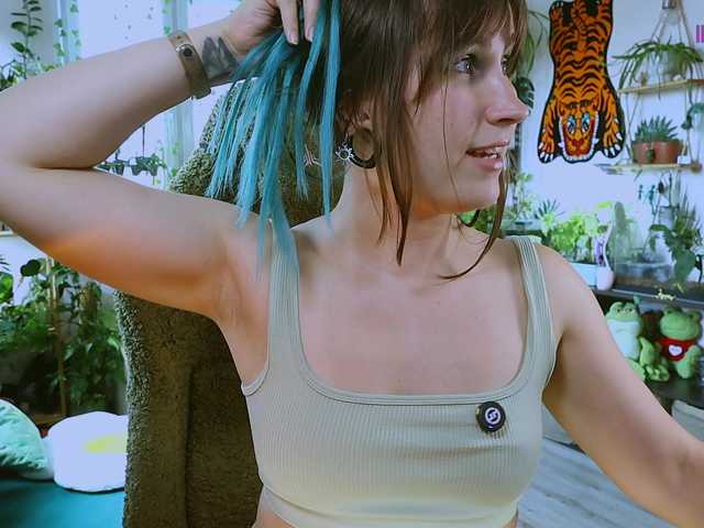 DeadButterfly live cam on BongaCams