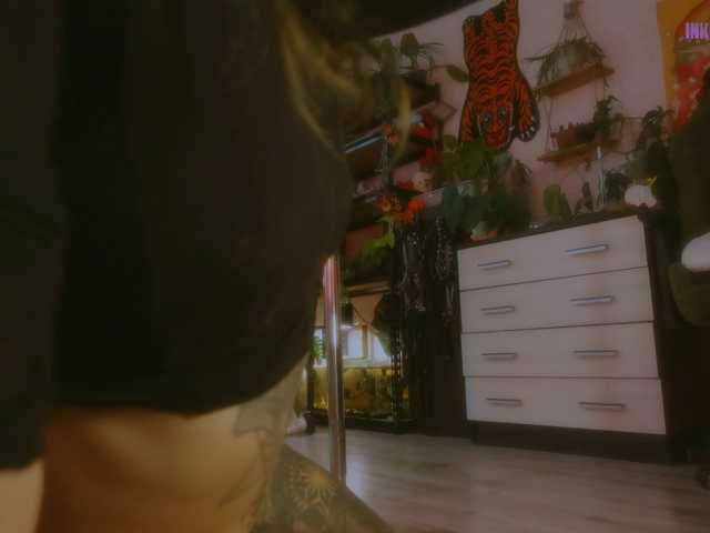 DeadButterfly live cam on BongaCams